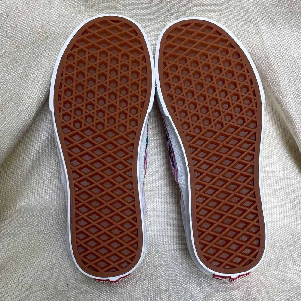 Vans Customs Slip-On Pink Trim and Multicolor Swirl US Women’s 5.0 Men 3.5 - Picture 7 of 8